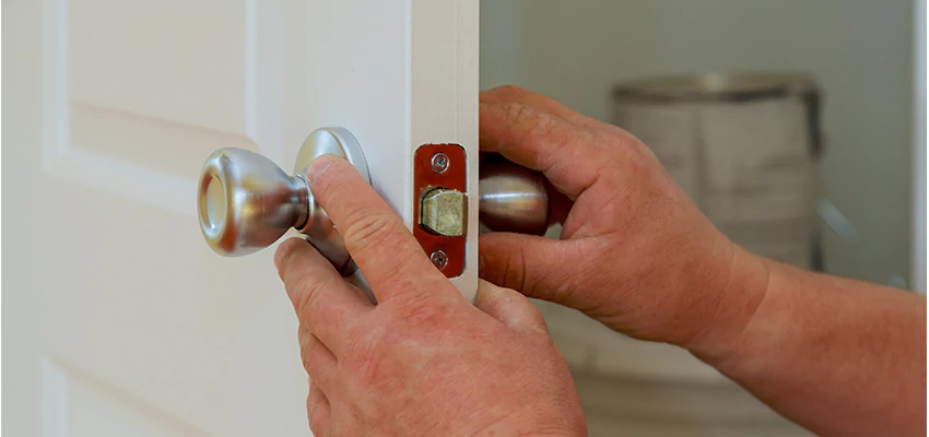 AAA Locksmiths For lock Replacement in Casa de Oro-Mount Helix, California