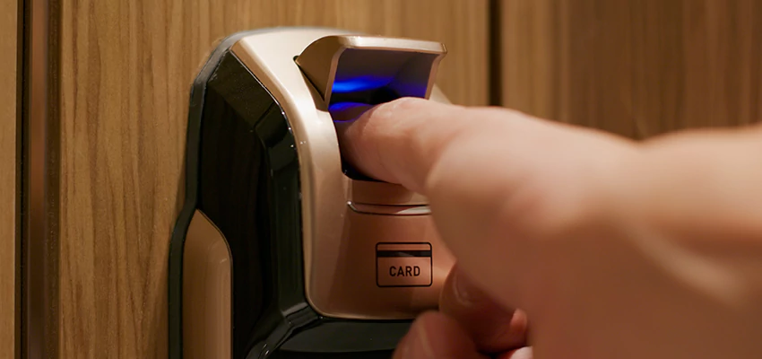 Locksmith Company For Window Lock Installation in Casa de Oro-Mount Helix, California