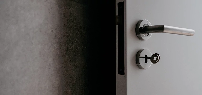 Front Door Handle Repair And Installation in Casa de Oro-Mount Helix, CA